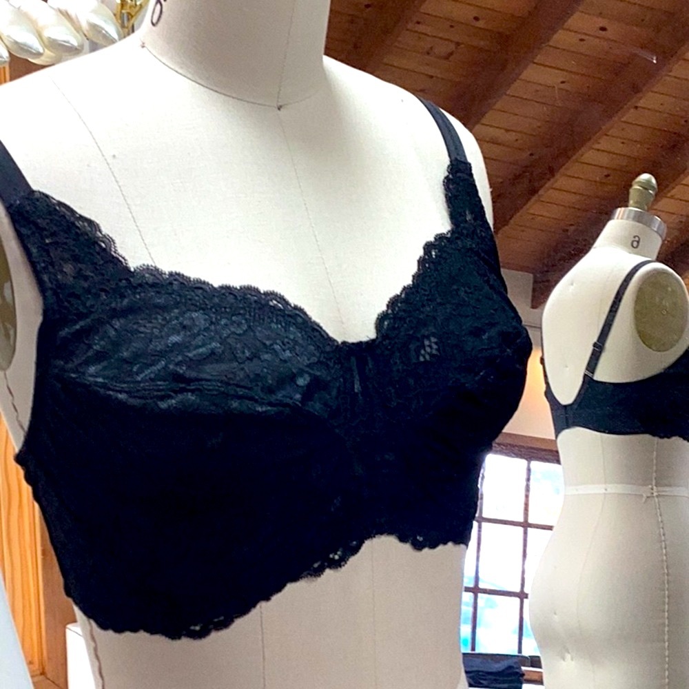 Elegant Black Lace Bra